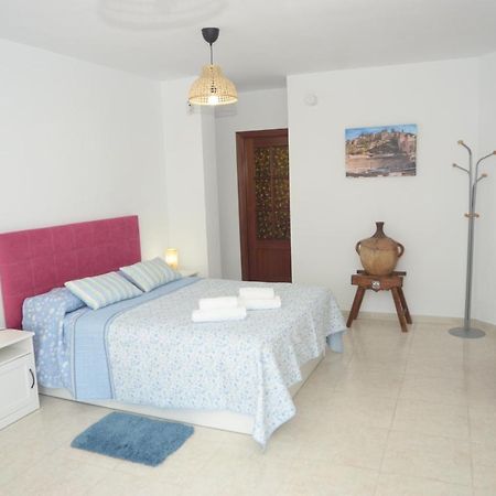Habitacion Grande Con Terraza Privada, Malaga Centro Exteriör bild