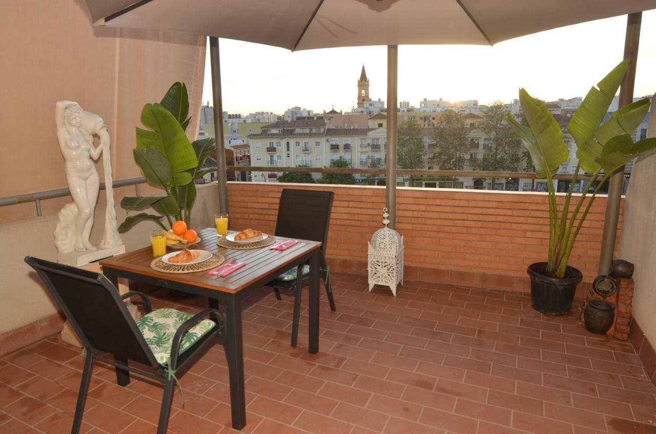 Habitacion Grande Con Terraza Privada, Malaga Centro Exteriör bild