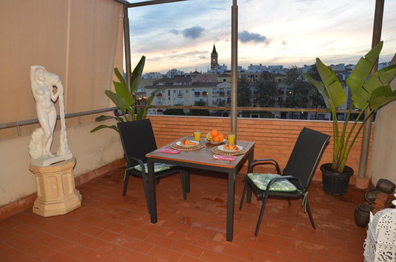 Habitacion Grande Con Terraza Privada, Malaga Centro Exteriör bild