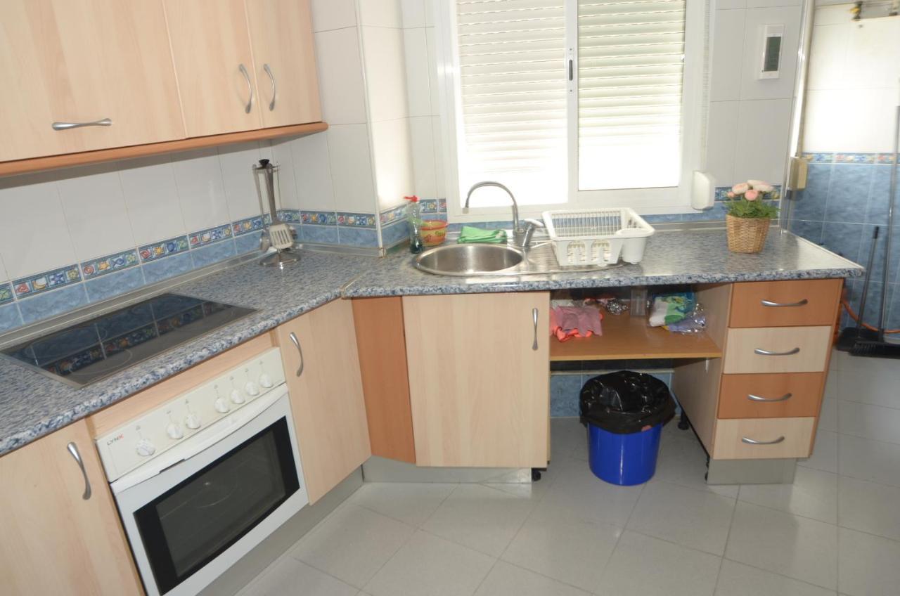 Habitacion Grande Con Terraza Privada, Malaga Centro Exteriör bild